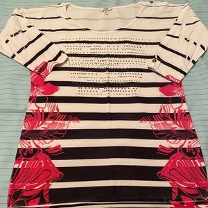 Women’s cache blouse